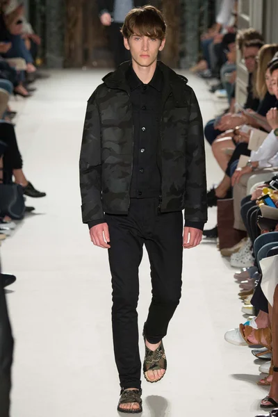 Look 43